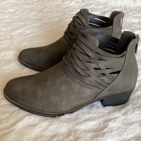 Nautica Grey Ankle Boots - Picture 5 of 10
